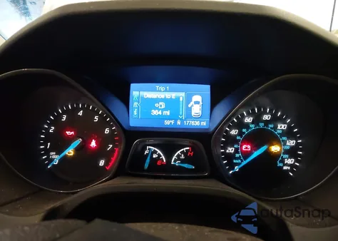 2014 Ford Focus Se z USA, uszkodzony, nr VIN 1FADP3K23EL118956